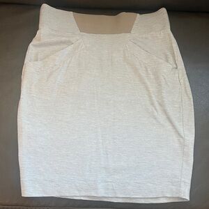 BCBG Generation Gray & White Pinstripe Stretch Pencil Skirt size Small